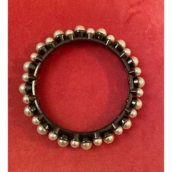 Large Pearl Bangle Bracelets, Set of Two. Gorgeous and Unique! - Picture 2 of 5